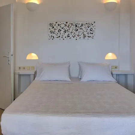 Glaros Antiparos Town