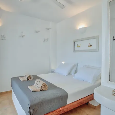 Glaros Antiparos Town