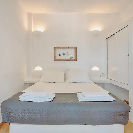 Glaros Antiparos Town