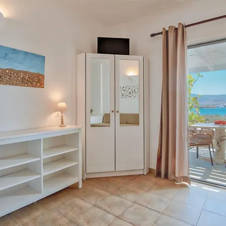 Glaros Apartmán *